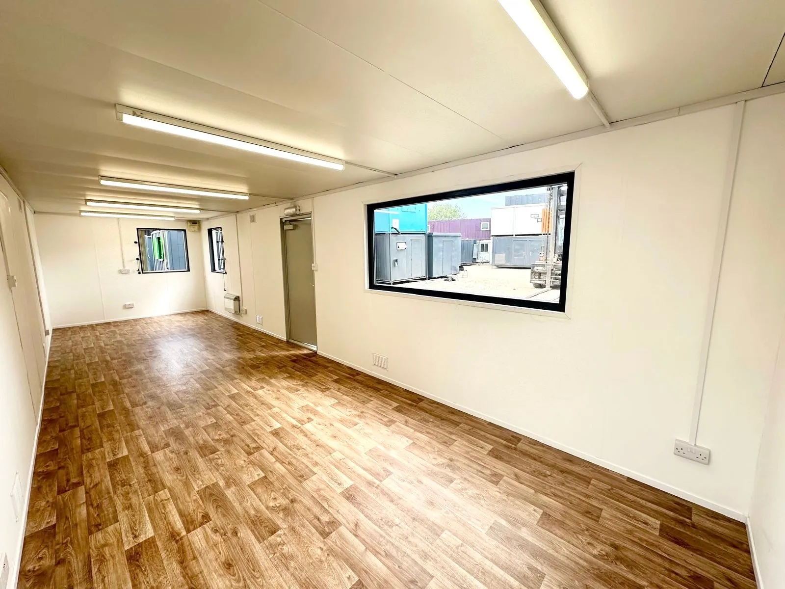 32x10ft Cabin | Open Plan Canteen / Office | Portable Building | No 1198