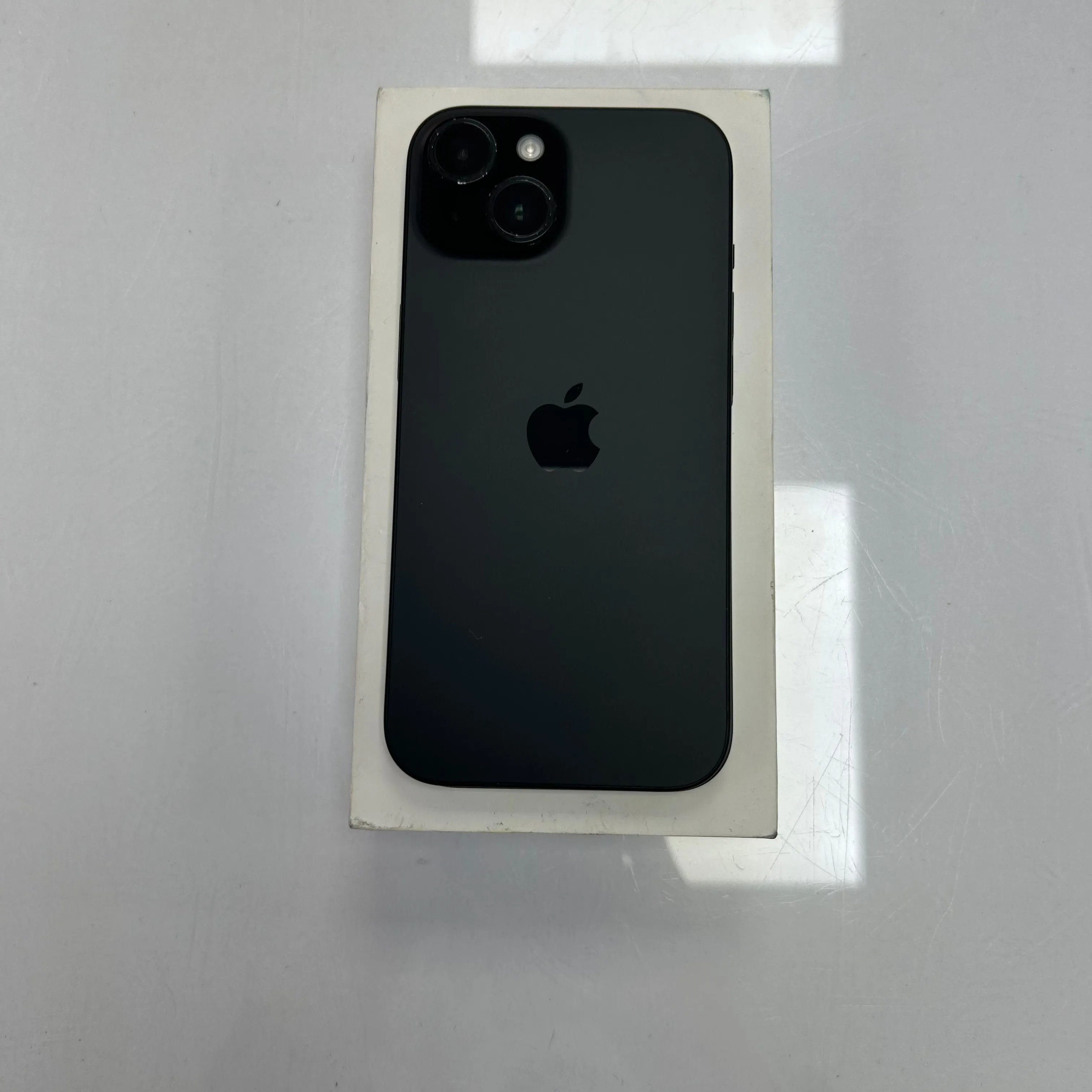 Apple iPhone 15 128GB Black Unlocked - 100% Battery Health & Apple warranty