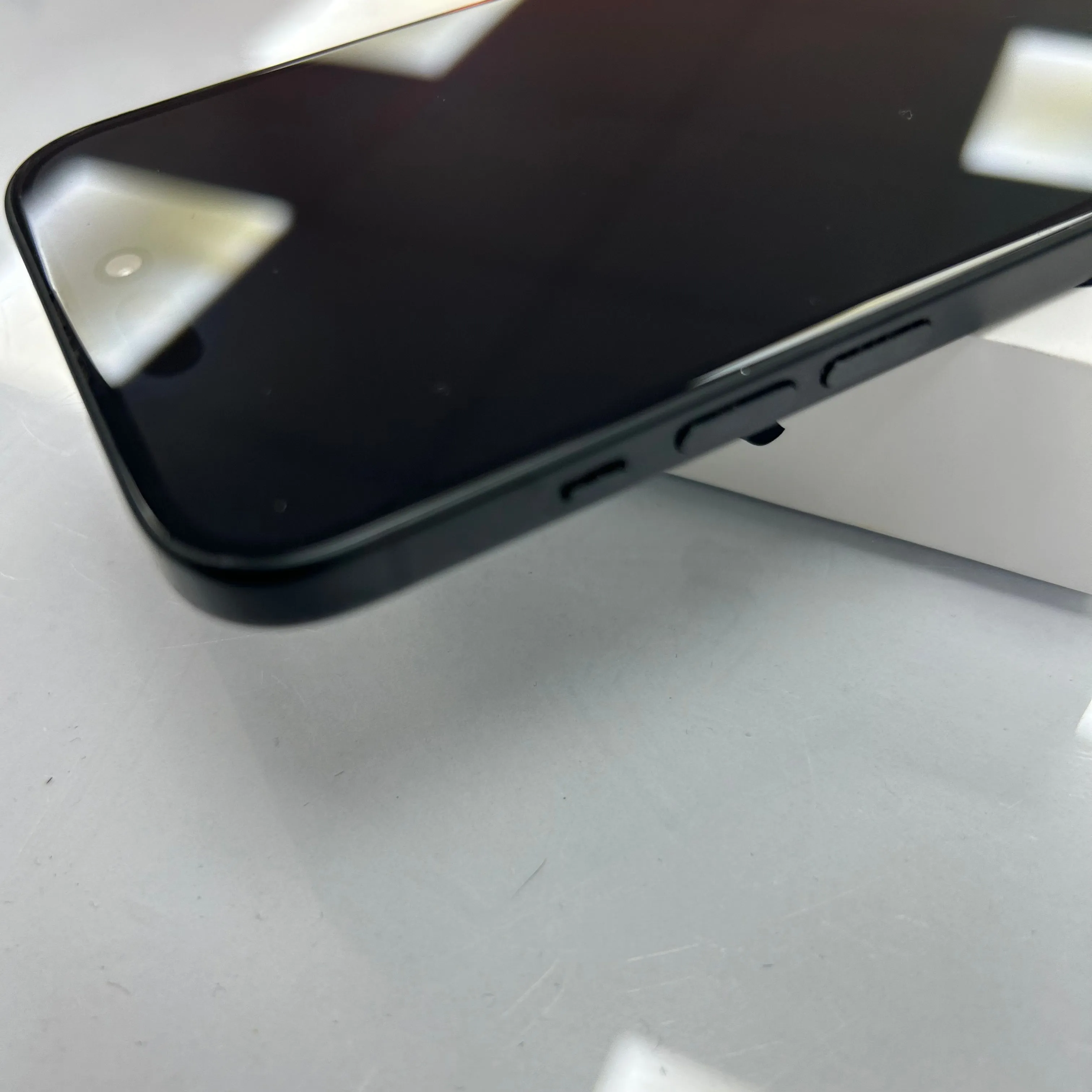 Apple iPhone 15 128GB Black Unlocked - 100% Battery Health & Apple warranty