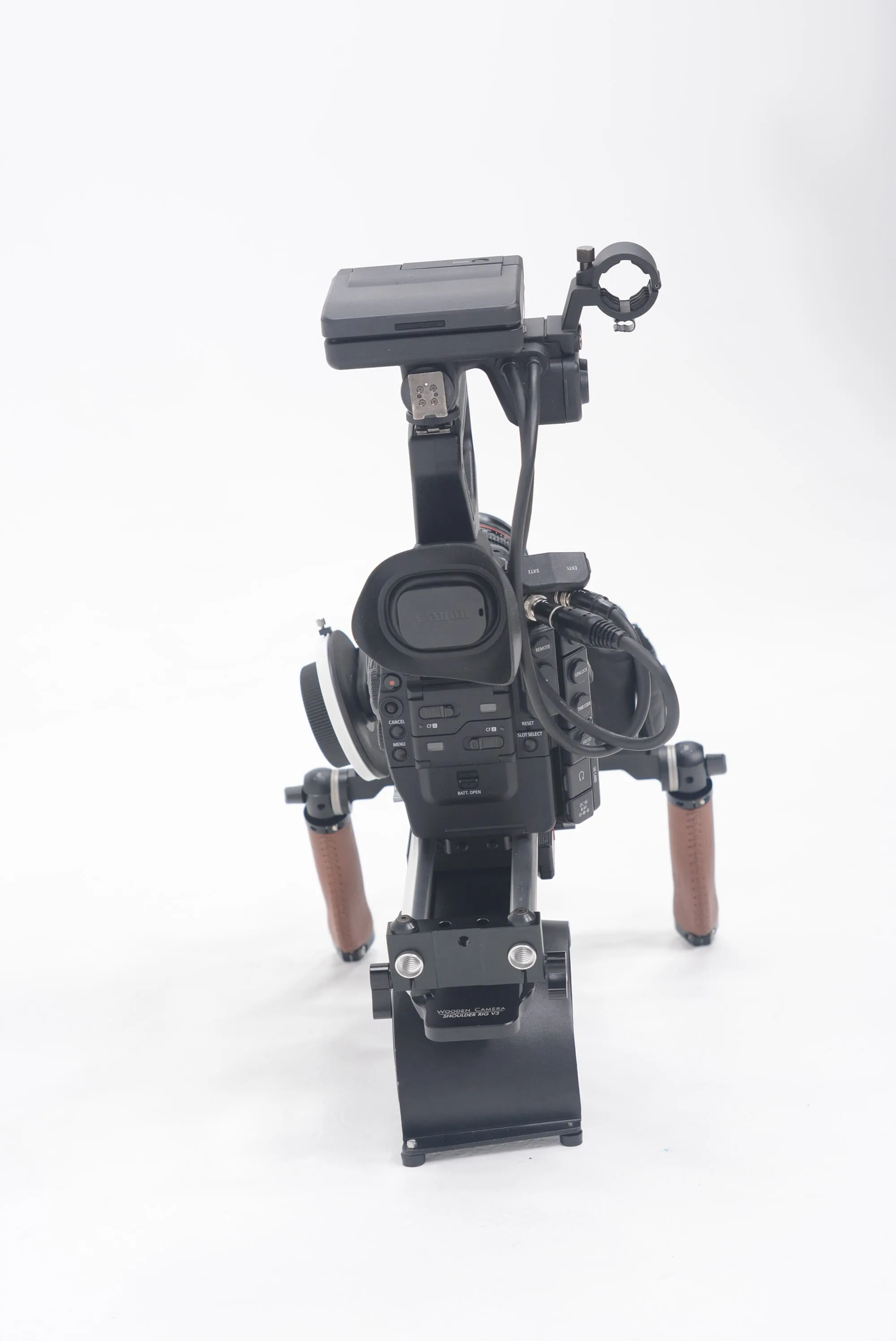 Canon EOSC300/00063 EOS C300 Cinema Camera With Shoulder Rig, Used