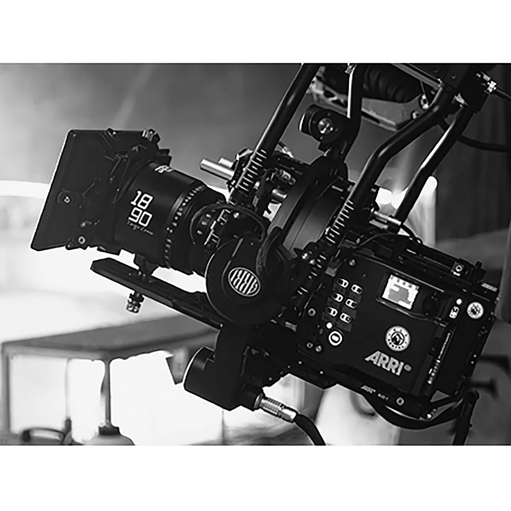 DZOFILM Tango Bundle 18-90mm/65-280mm T2.9-4  S35 Zoom Lens PL&EF mount