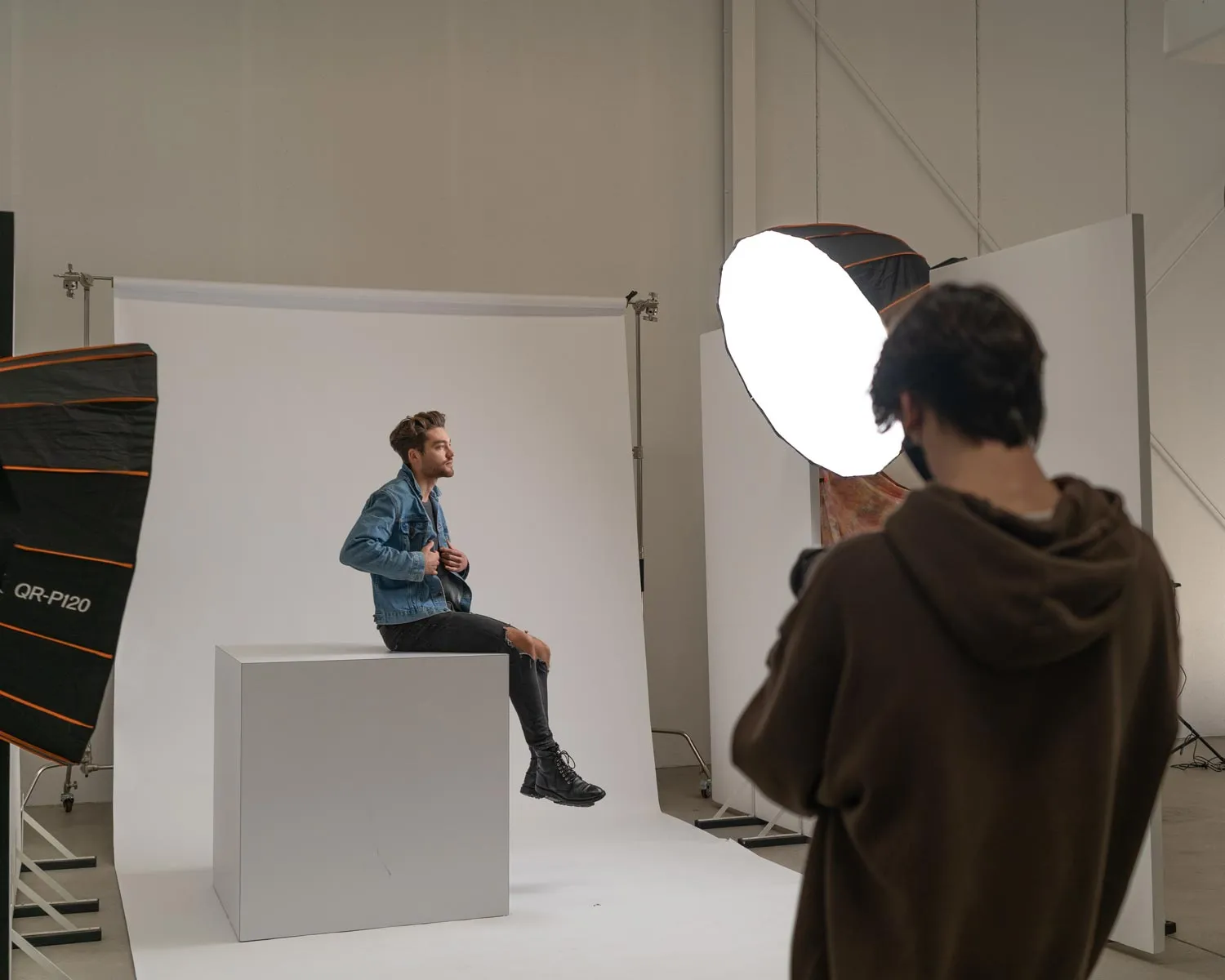 Godox Quick Release Parabolic Softbox QR-P120 (Bowens Mount) (DEMO STOCK)