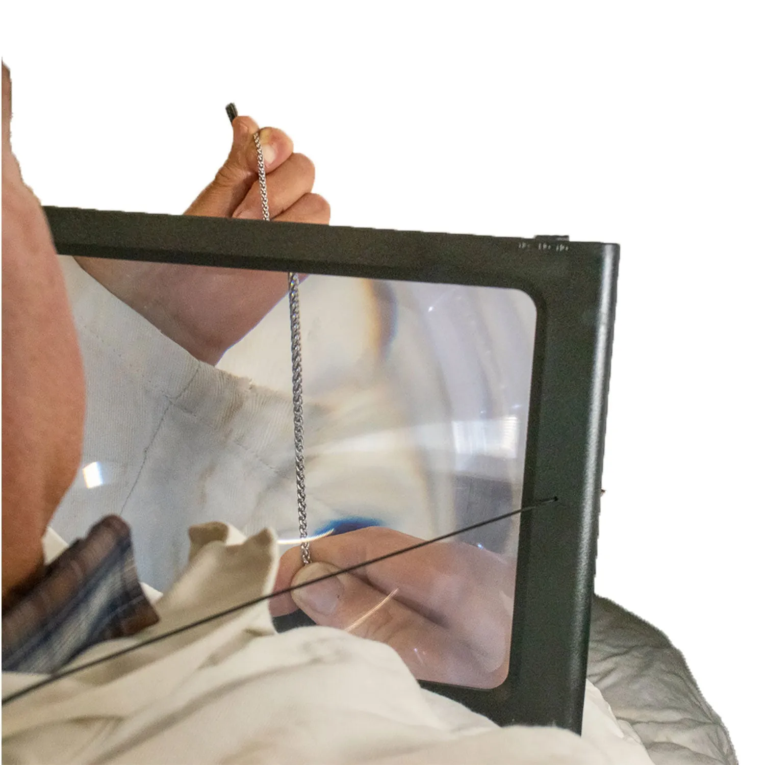 Page-size magnifier, handheld   stand   hangs around neck