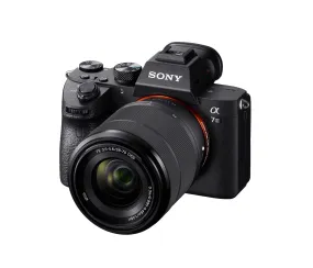 Sony A7 Mark III, FE 28-70mm F/3.5-5.6 OSS Lens