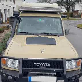 Toyota Land Cruiser 70 Series GRJ78 Lensun 55W Bonnet Flexible Solar Panel